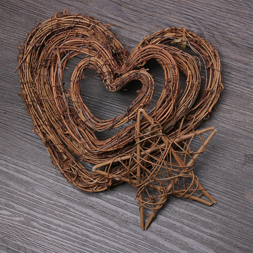 Christmas Rattan Ring Natural Heart Star Festive Wreaths: Perfect Holiday & Wedding Decor!