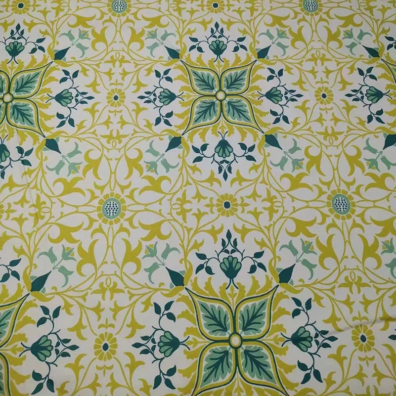 William Morris Textiles Vintage Flower Patterns - 100% Cotton Fabric for Sewing & DIY Projects (Half Meter)