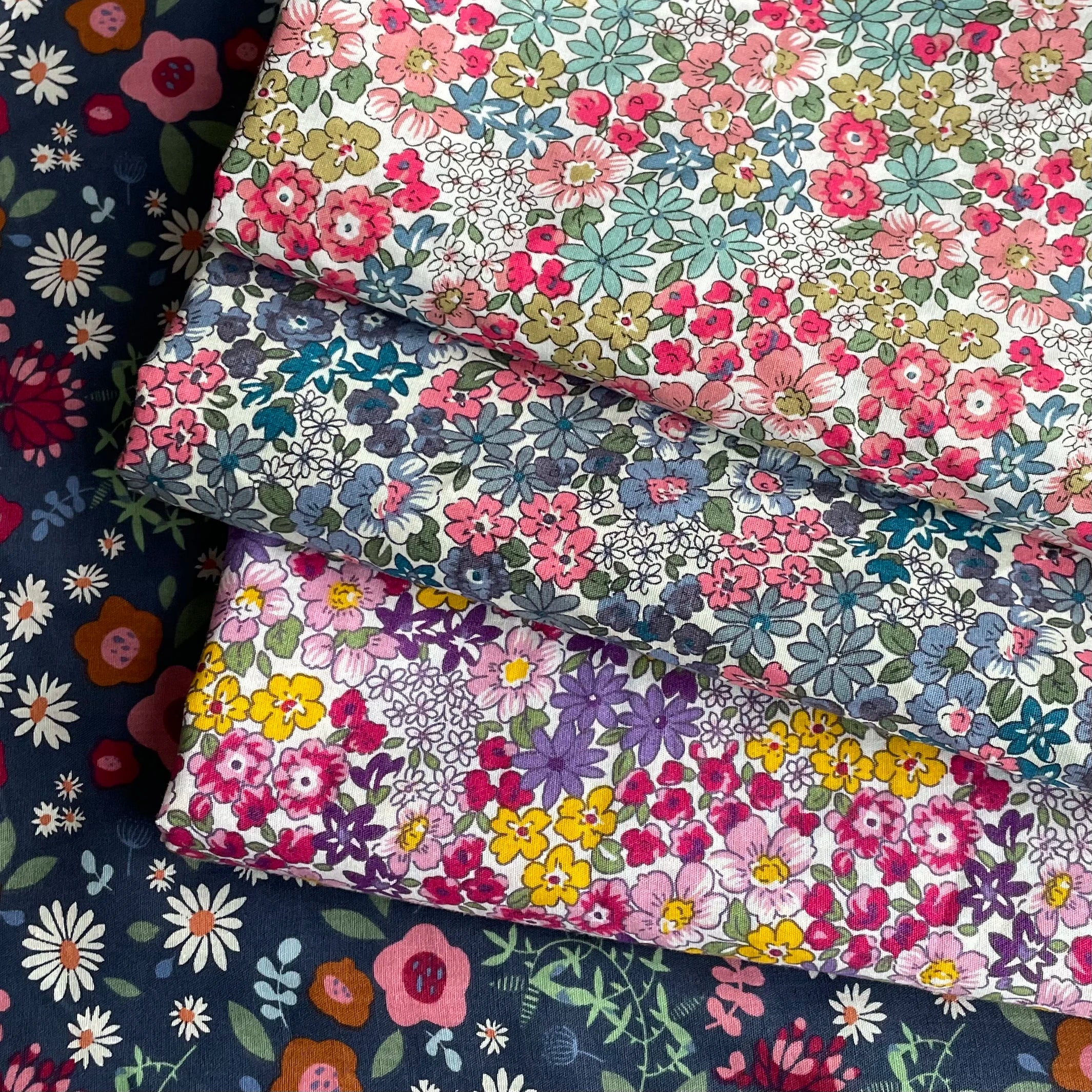 145x50cm New Floral 100% Cotton 40S Liberty Style Fabric - Digital Printing for Sewing Dresses & Kids Designer Handmade Projects